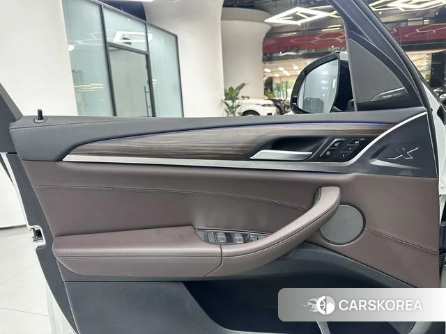 BMW X3 id 4275396 из Китая 15