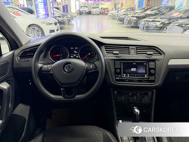 Volkswagen Tiguan L id 4236162 из Китая 17