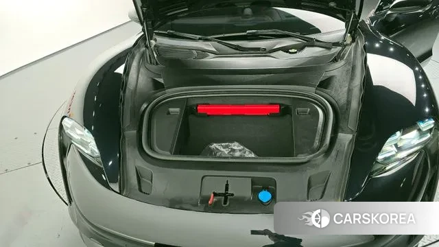 Porsche Taycan id 3281964 из Кореи 16