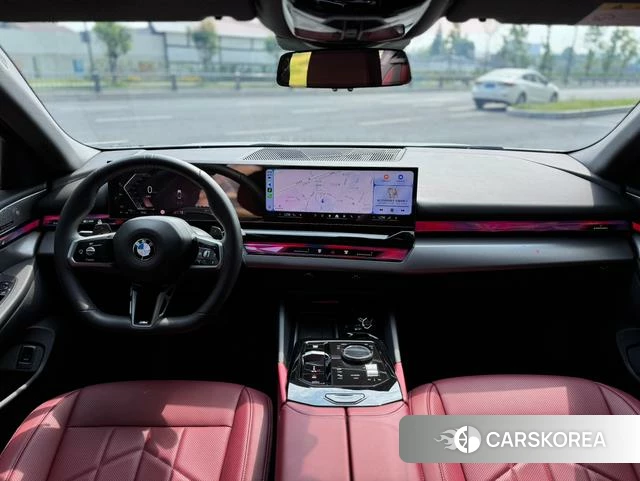 BMW 5 series 2024 Белый из Китая, фото 6