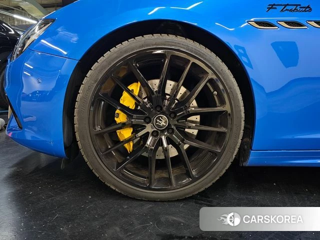 Maserati Ghibli id 3919756 из Кореи 16