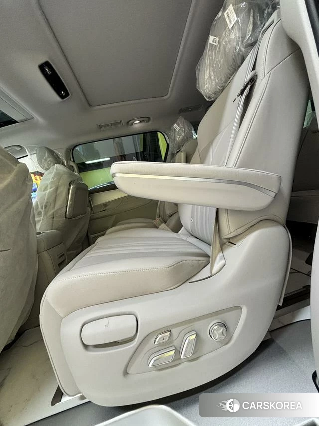 Roewe iMAX8 DMH id 4239322 из Китая 21