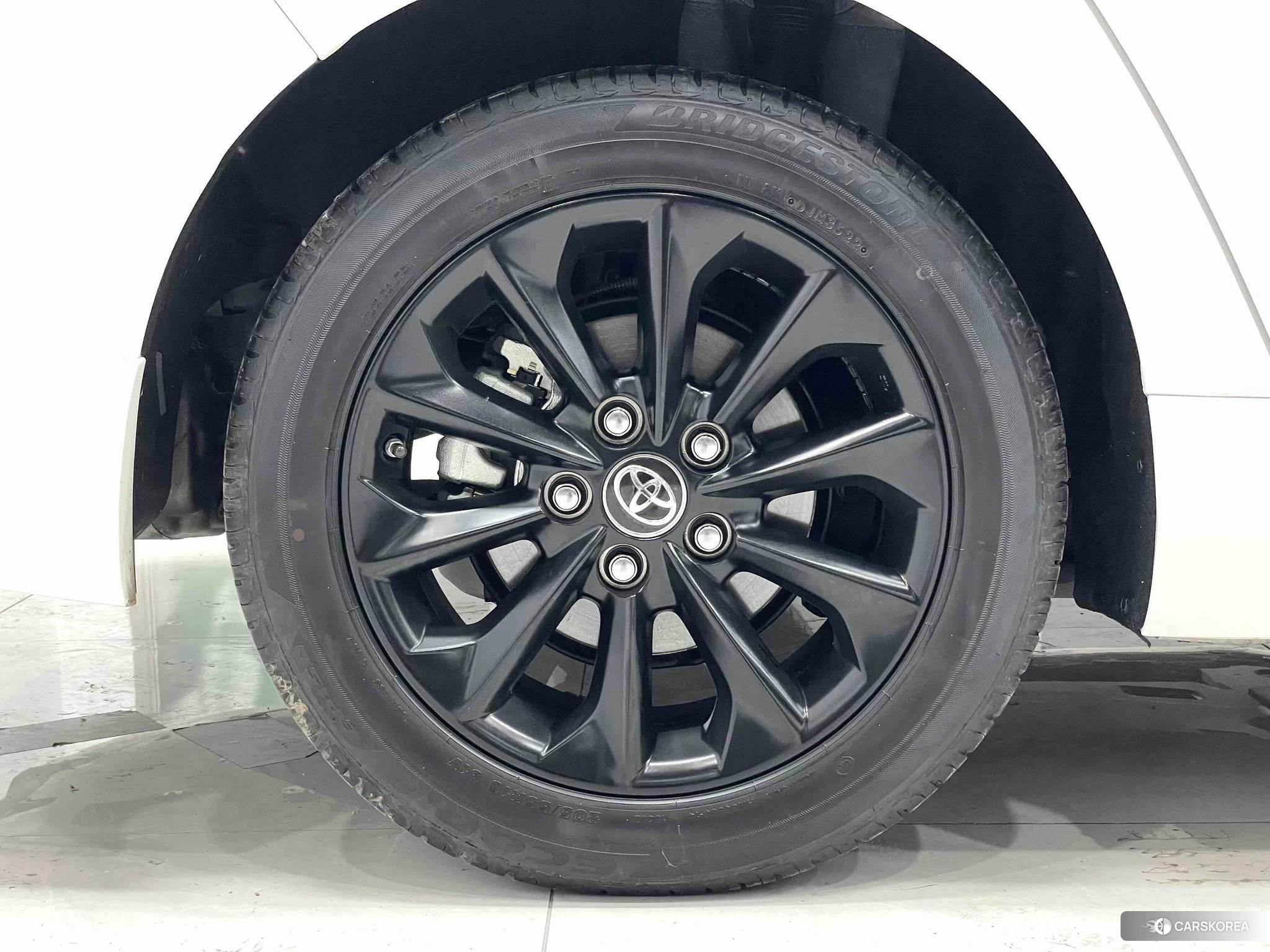 Toyota Corolla id 4473427 из Китая 13