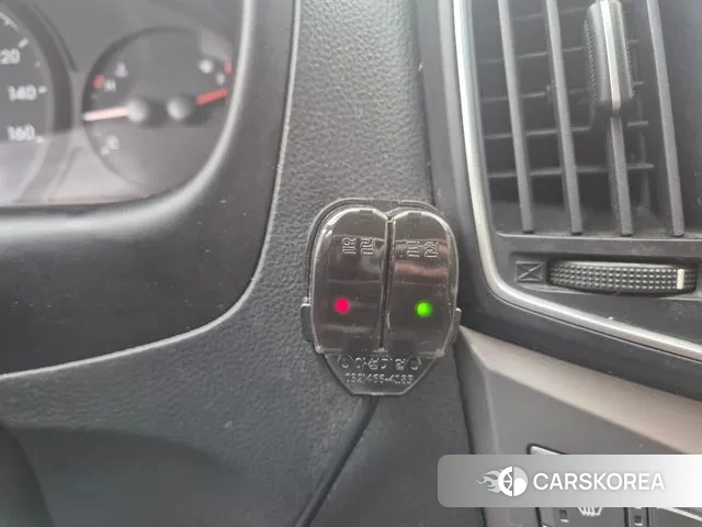 Hyundai The New Grand Starex id 3209851 из Кореи 12