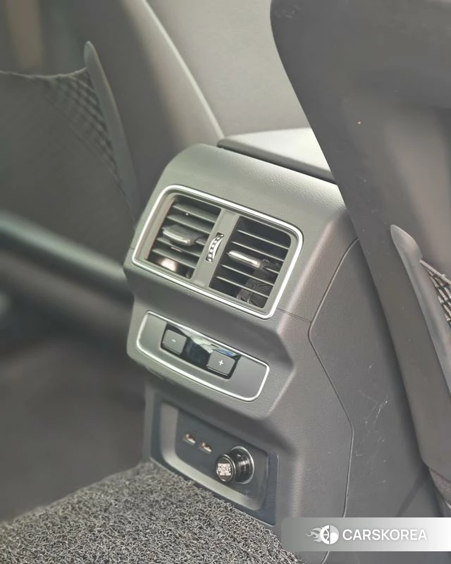 Audi Q5L id 4272745 из Китая 17