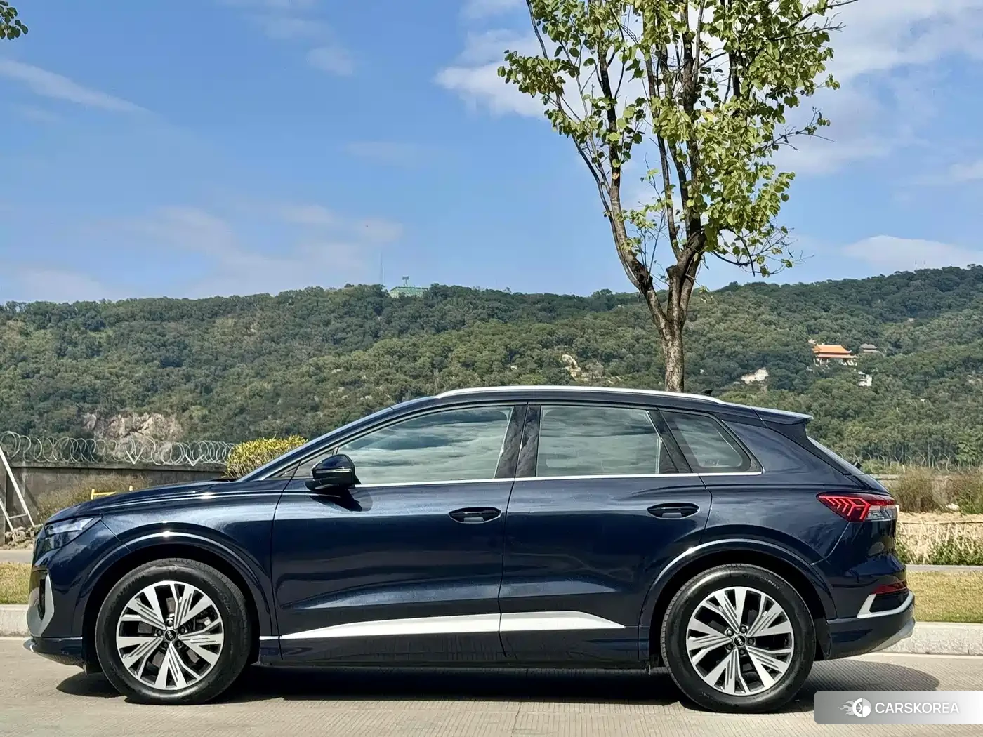 Audi Q4 2023 Черный из Китая, фото 6