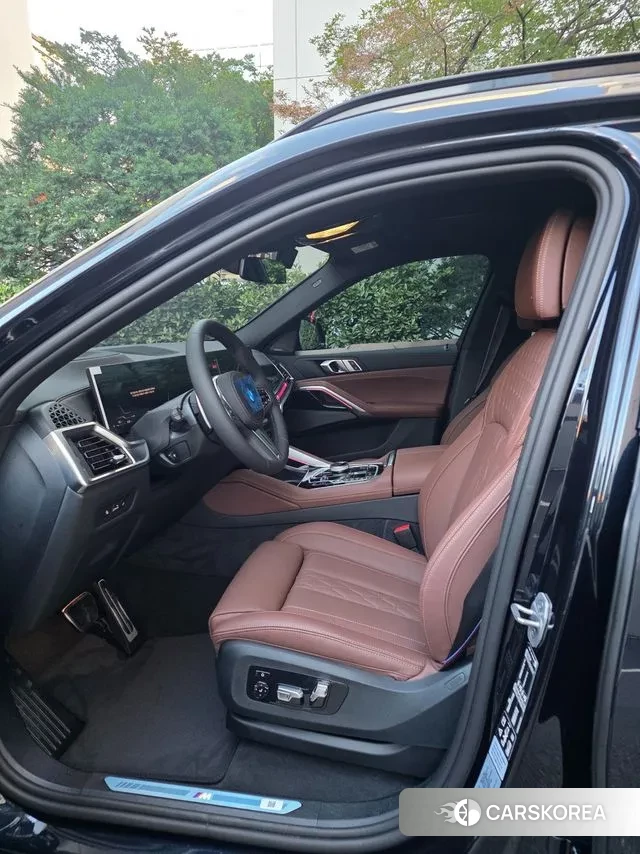 BMW X6 (G06) 2025 Черный из Кореи, фото 6