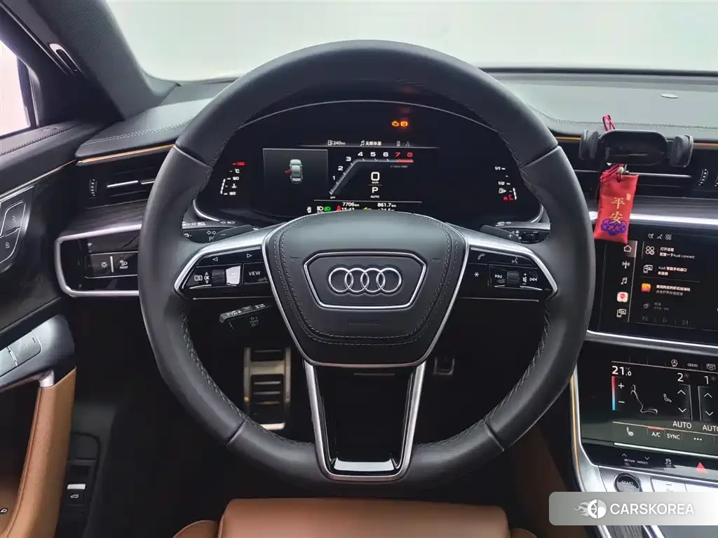 Audi A6L id 4570298 из Китая 22