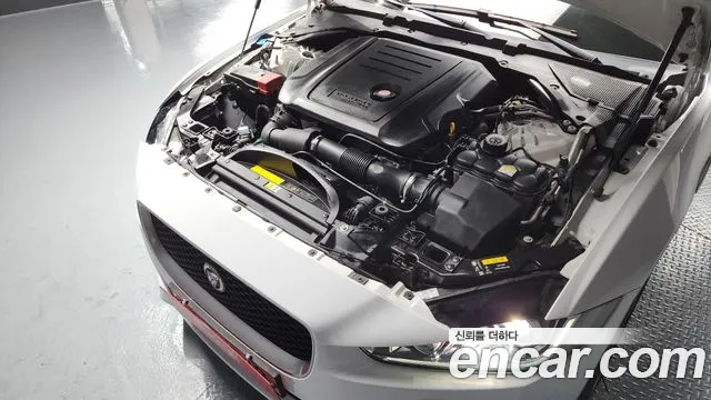 Jaguar XE id 2761721 из Кореи 16
