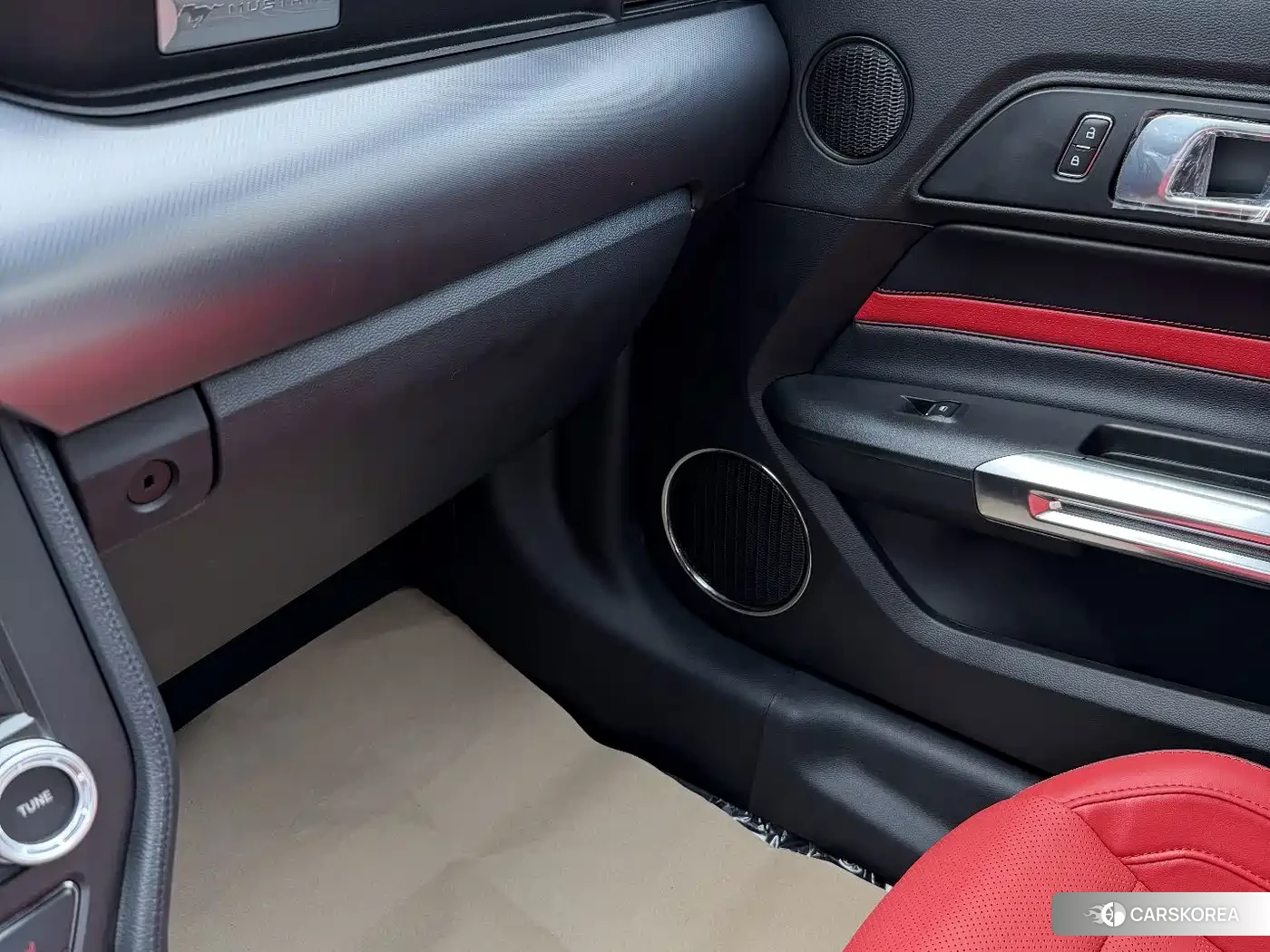 Ford Mustang id 4674286 из Китая 19
