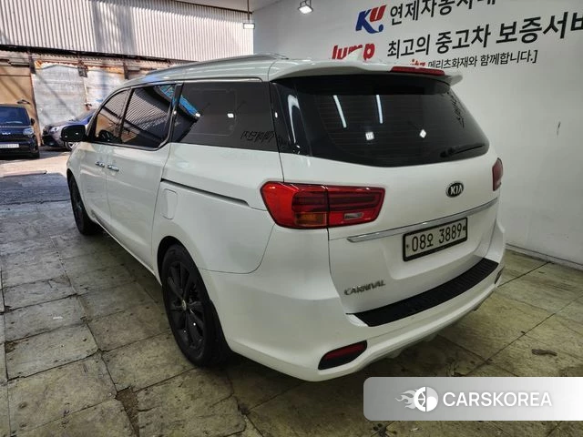 Kia The New Carnival id 4331754 из Кореи 16