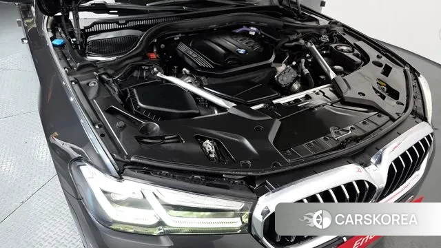 BMW 5 Series (G30) id 3686442 из Кореи 16