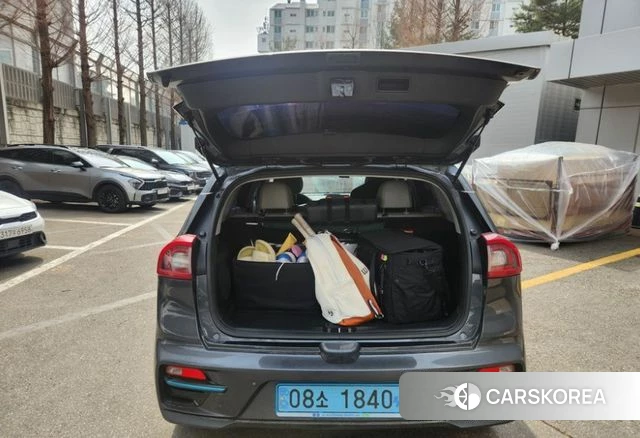 Kia Niro EV id 3801579 из Кореи 16