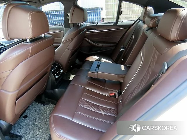 BMW 5 Series (G30) id 4339792 из Кореи 16
