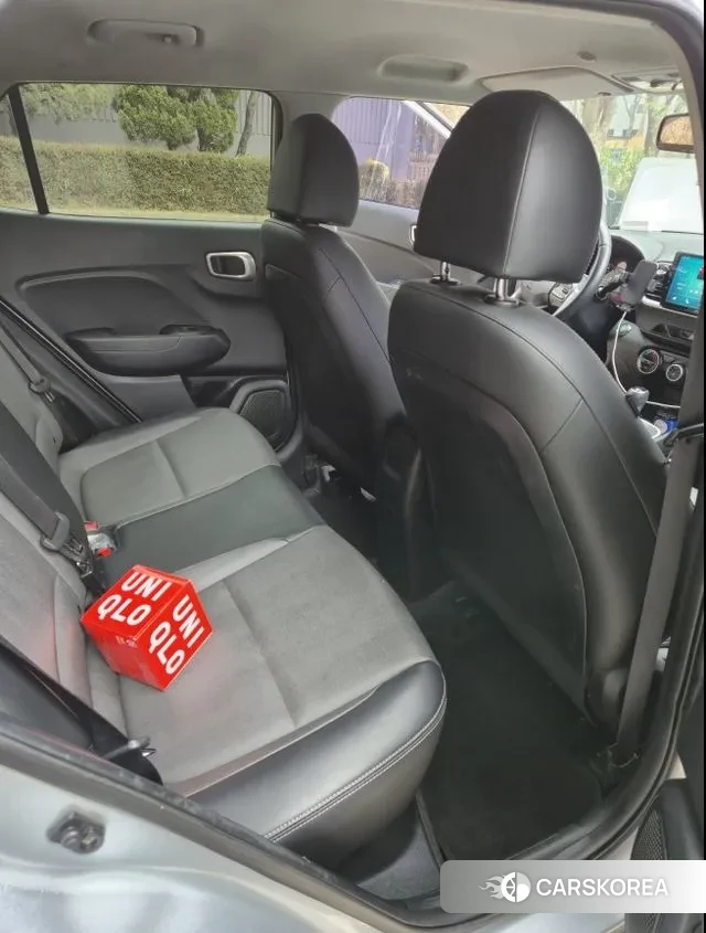 Hyundai Venue 2021 Серебряный из Кореи, фото 6