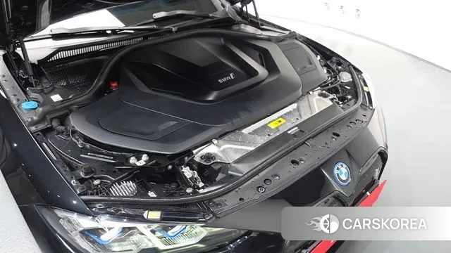 BMW i4 id 3279254 из Кореи 16