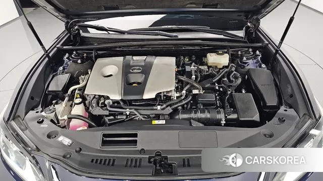 Lexus ES300h 7th generation id 3344187 из Кореи 16