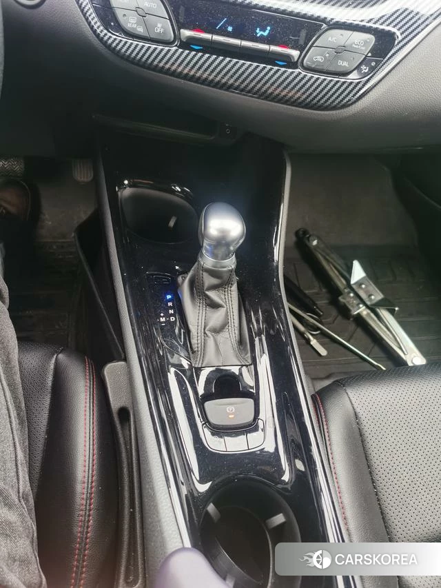 Toyota C-HR id 4210927 из Китая 22