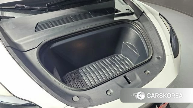 Tesla Model Y id 4414627 из Кореи 28