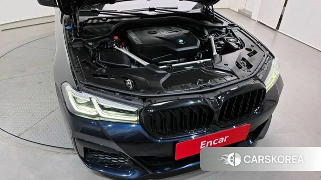 BMW 5 Series (G30) id 3859413 из Кореи 16