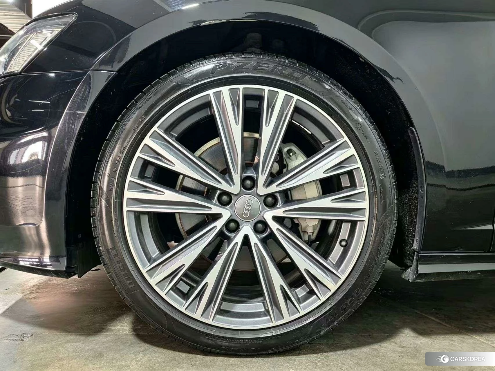 Audi A6L id 4426693 из Китая 13