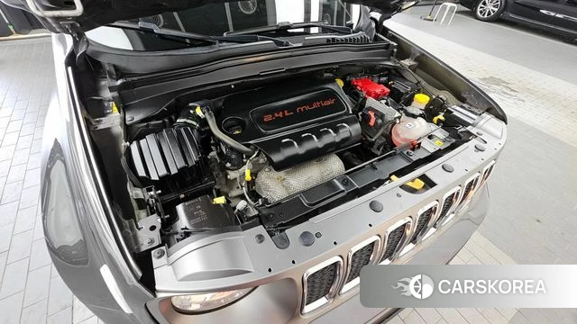 Jeep Renegade id 4636741 из Кореи 28