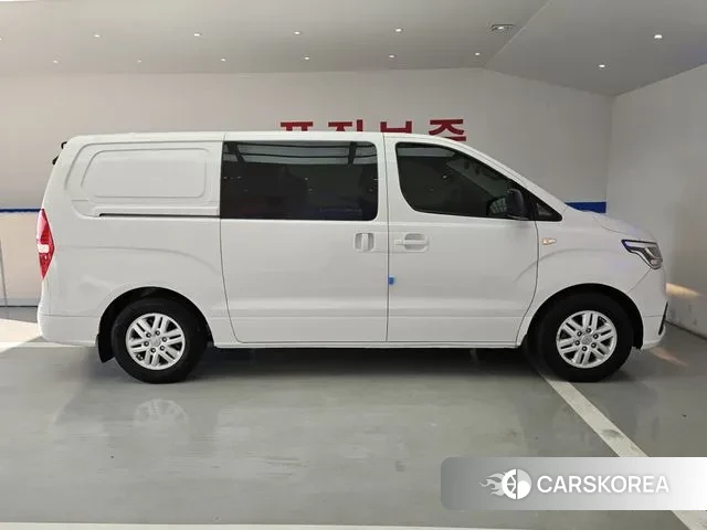 Hyundai The New Grand Starex id 3517170 из Кореи 16