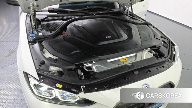 BMW i4 id 4349989 из Кореи 27