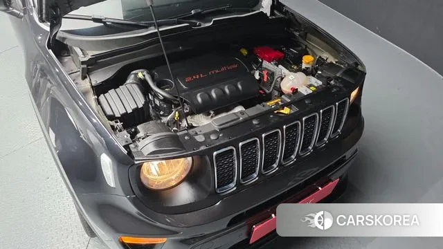 Jeep Renegade id 3468914 из Кореи 16