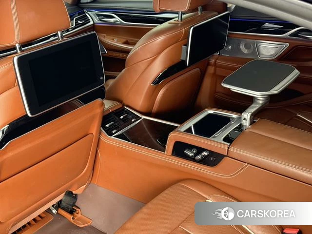 BMW 7 series 2020 Черный из Китая, фото 6