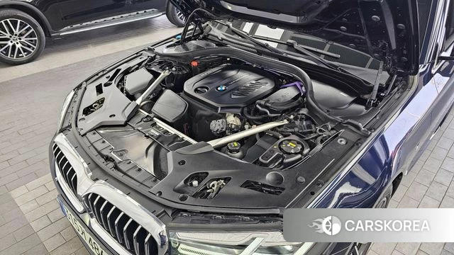 BMW 5 Series (G30) id 3839956 из Кореи 16