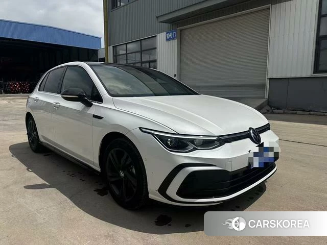Volkswagen Golf 2023 Белый из Китая, фото 6
