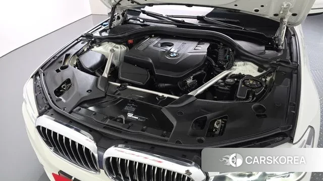 BMW 5 Series (G30) id 3391530 из Кореи 16