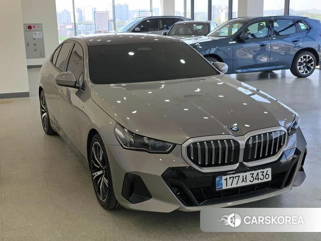 BMW 5 Series (G60) id 4206492 из Кореи 16