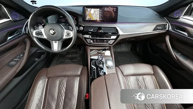 BMW 5 Series (G30) id 3671911 из Кореи 16