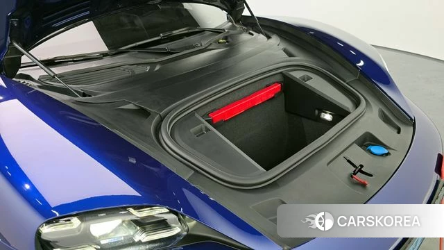 Porsche Taycan id 3839788 из Кореи 16