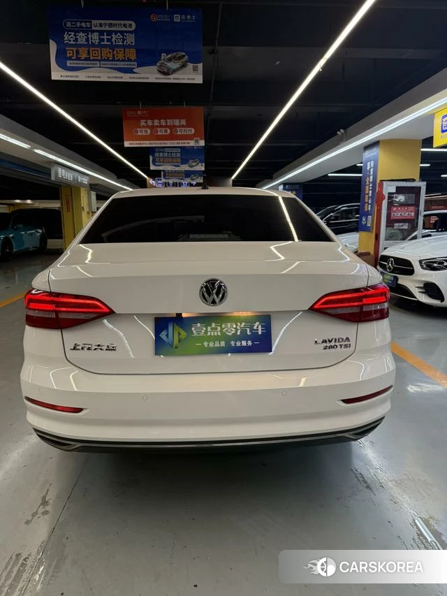 Volkswagen Lavida id 4240860 из Китая 12