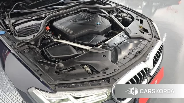 BMW 5 Series (G30) id 3378601 из Кореи 16