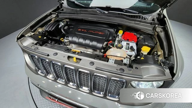 Jeep Renegade id 3955316 из Кореи 16