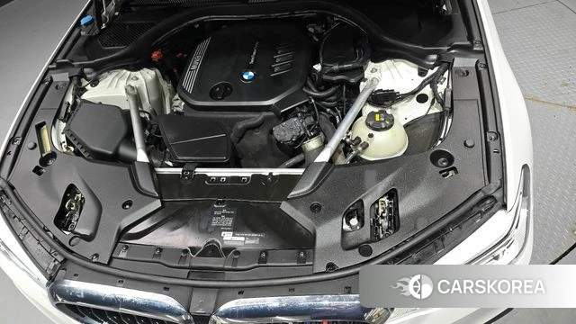 BMW 5 Series (G30) id 4284769 из Кореи 31