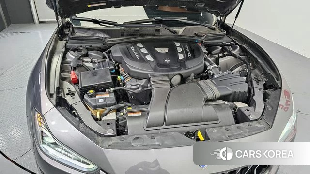Maserati Ghibli id 3924054 из Кореи 16