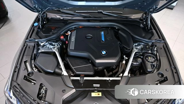 BMW 5 Series (G60) id 4322704 из Кореи 14