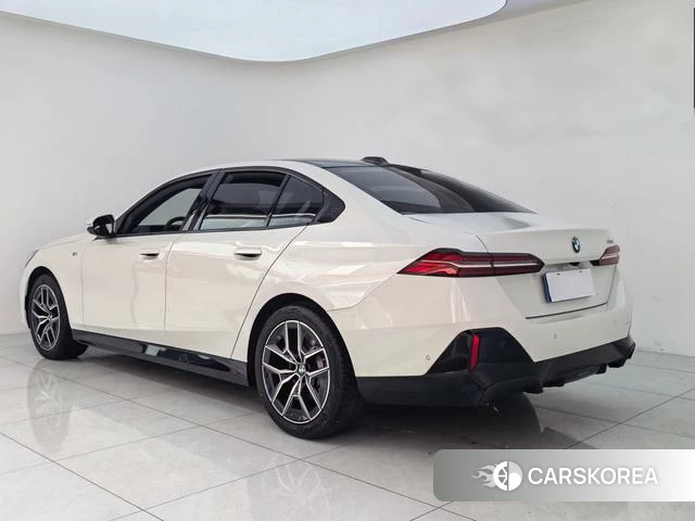 BMW 5 series (imported) id 4299478 из Китая 17