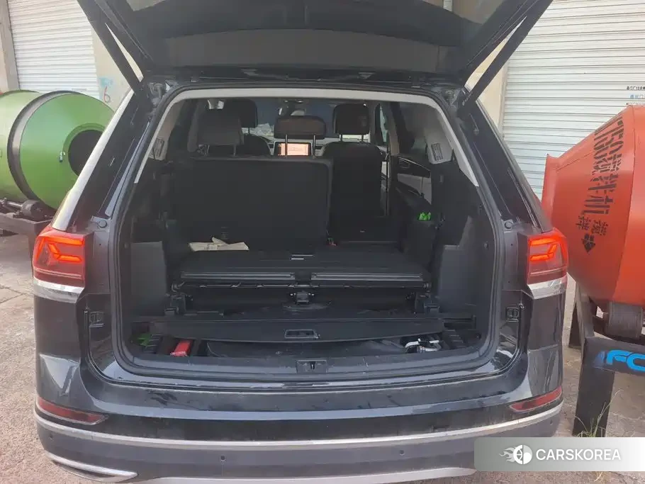 Volkswagen Touareg id 4655048 из Китая 12