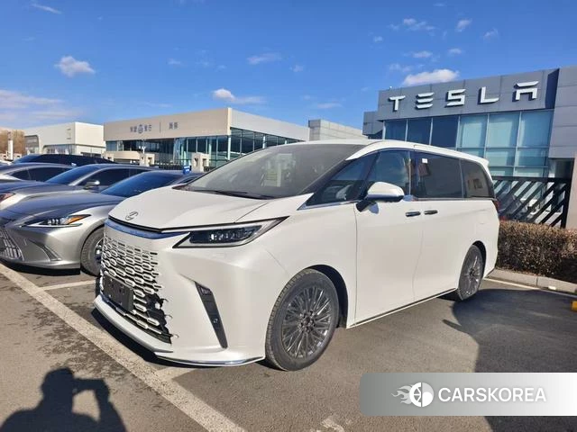 Lexus LM 2023 Белый из Китая, фото 6