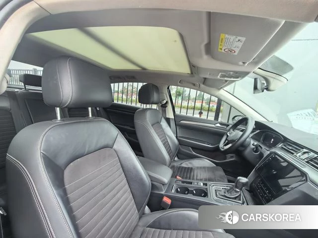 Volkswagen Magotan 2022 Черный из Китая, фото 6