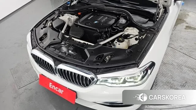 BMW 5 Series (G30) id 3718637 из Кореи 16