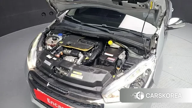 Peugeot 208 id 3444931 из Кореи 16