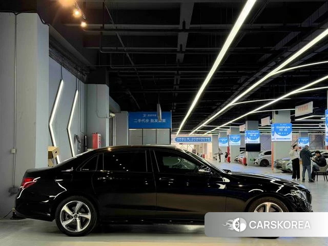 Mercedes-Benz E-class id 4219295 из Китая 21