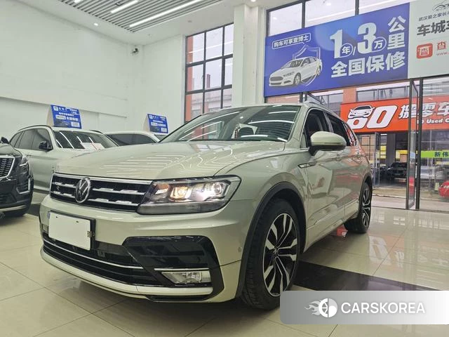 Volkswagen Tiguan L id 4297935 из Китая 17